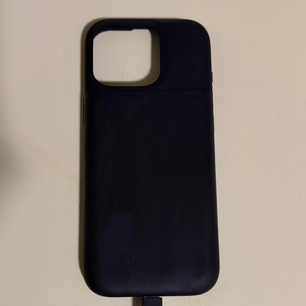 mophie Black Phone Charging Case